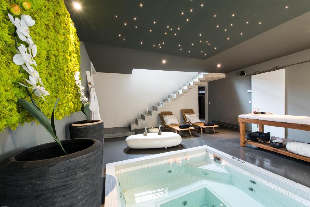 Spa campagne design Thairé Esterno foto