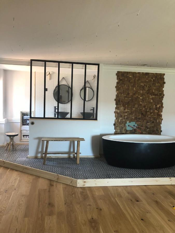 Spa campagne design Thairé Esterno foto