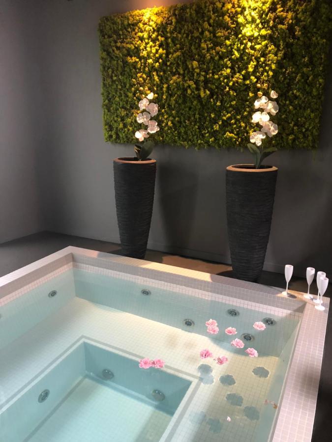 Spa campagne design Thairé Esterno foto